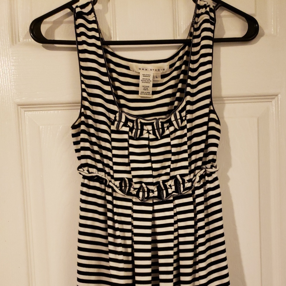 Max Studios Sleeveless Tunic